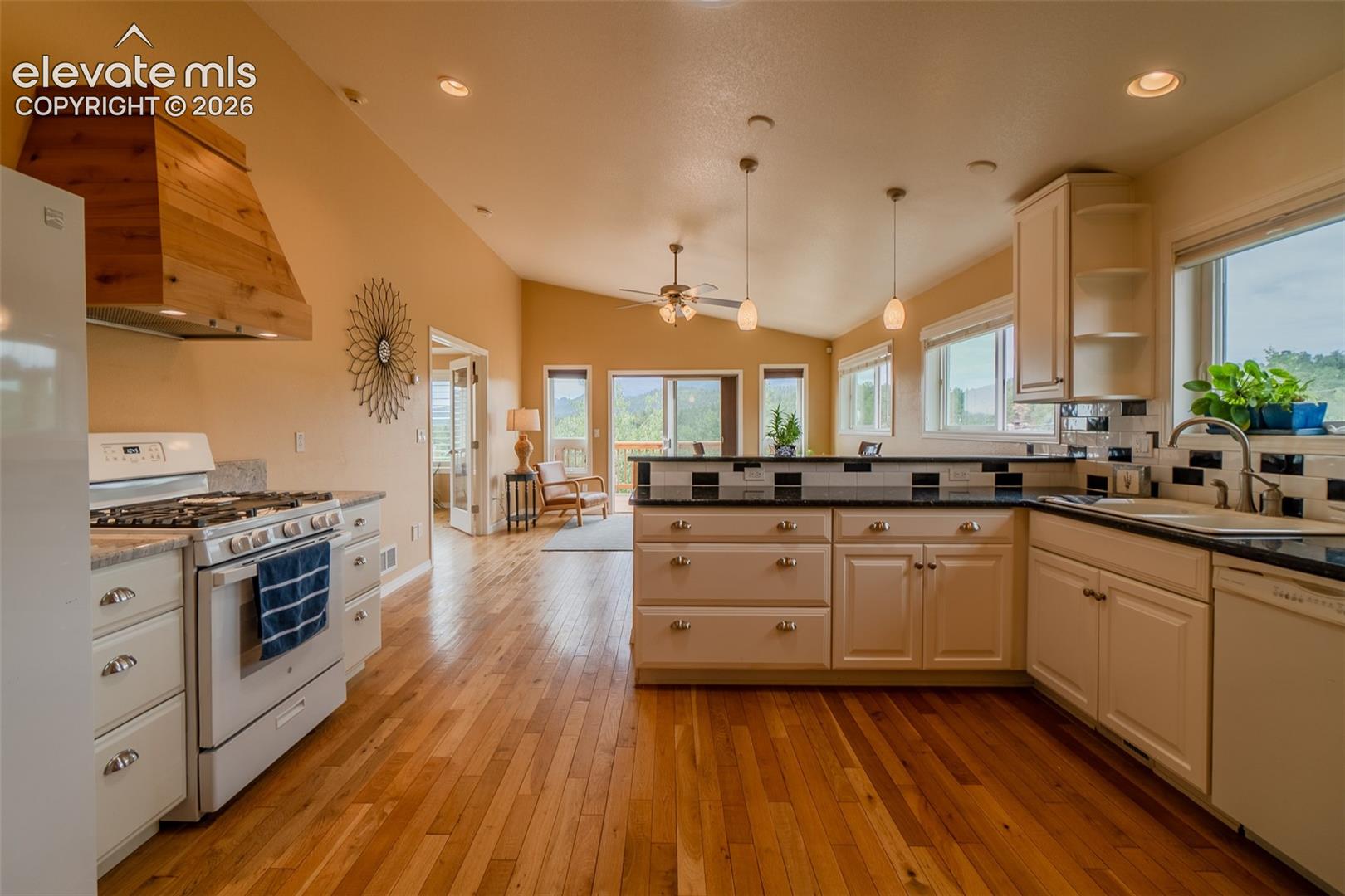Listing photo 25 for 219 Dewell Road