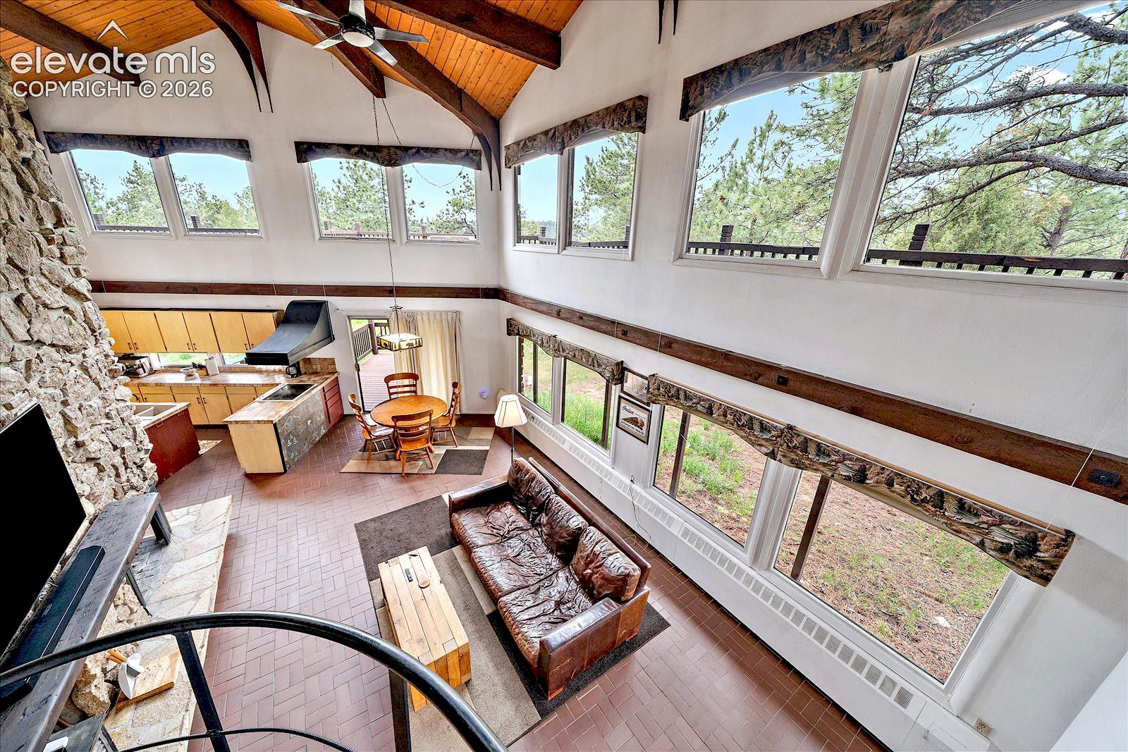 Listing photo 23 for 18640 Cloven Hoof Drive