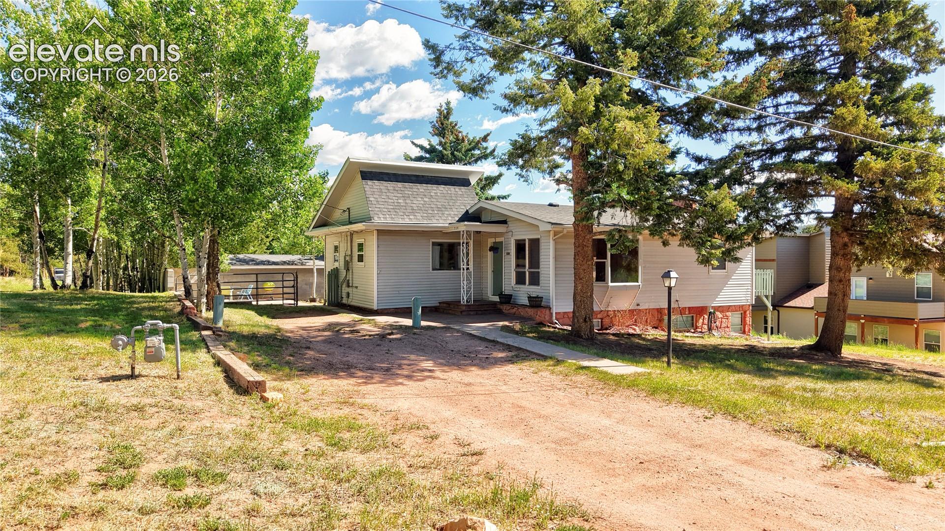 924 Spruce Haven Drive, photo 1