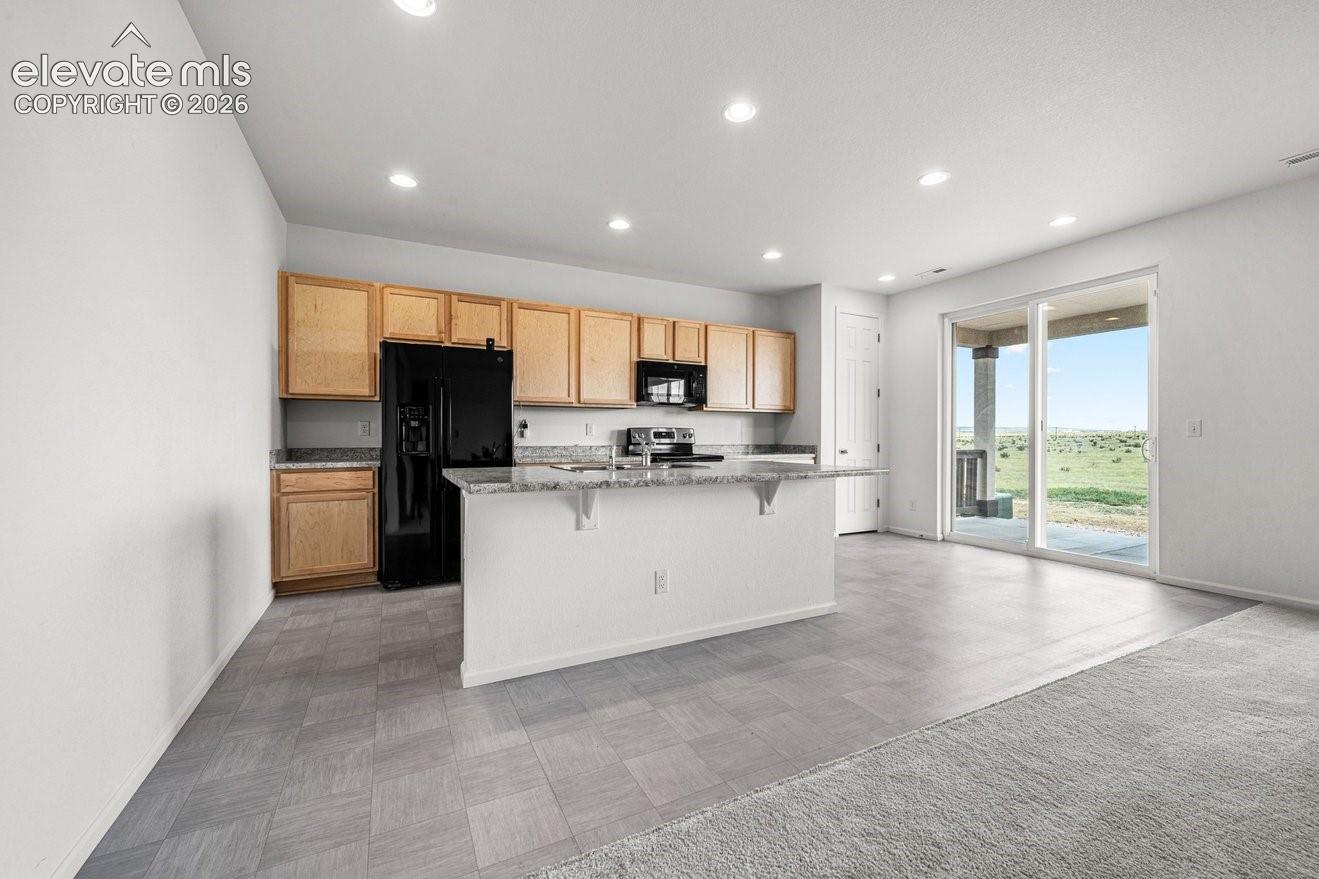 Listing photo 10 for 2209 Sunrise Lane