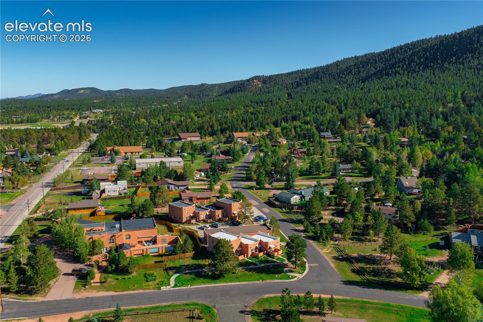 Listing photo 31 for 850 Forest Edge Road A