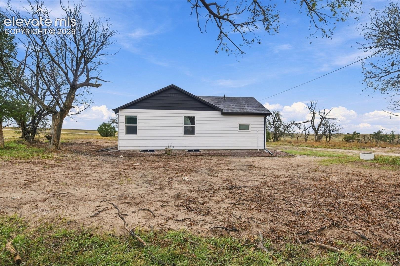 Listing photo 39 for 10672 Boone Road