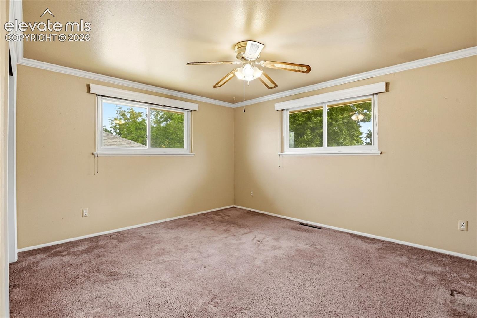 Listing photo 19 for 1442 Bellaire Drive