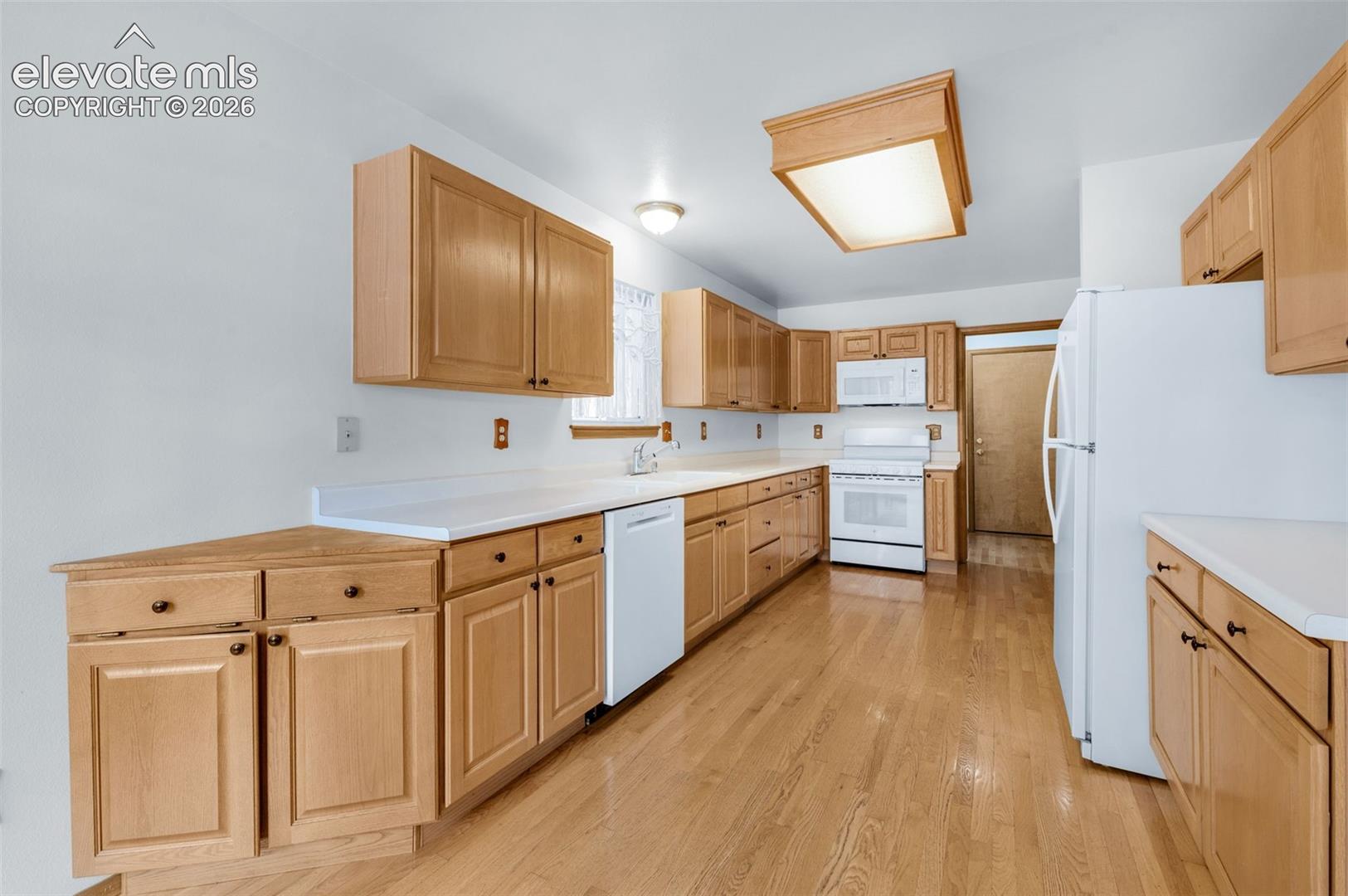 5210 Whip Trail, photo 10