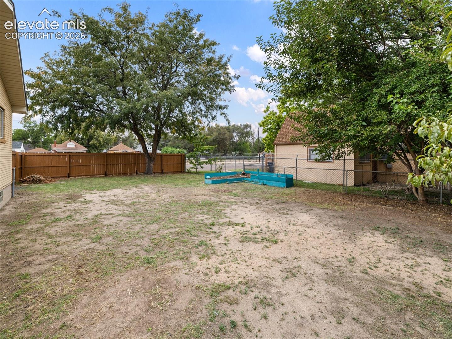Listing photo 29 for 321 W Adams Avenue