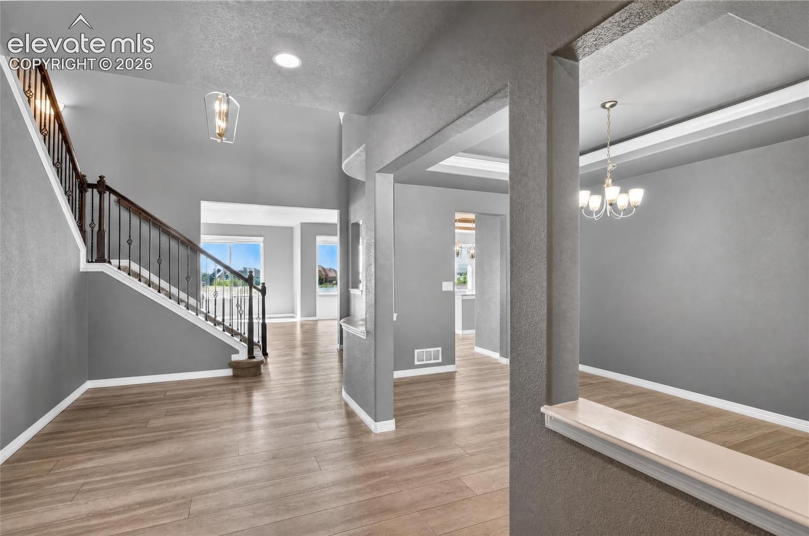 Listing photo 2 for 9622 Fairway Glen Drive
