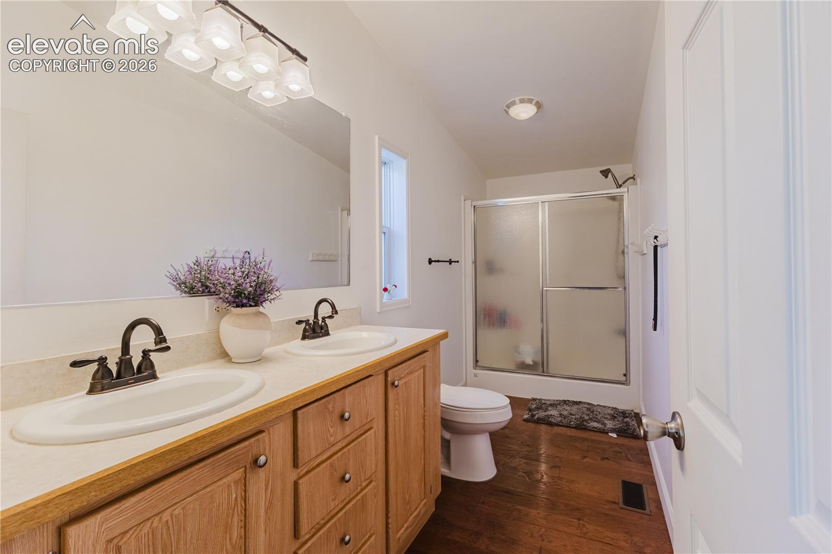 Listing photo 13 for 4096 Gray Fox Heights