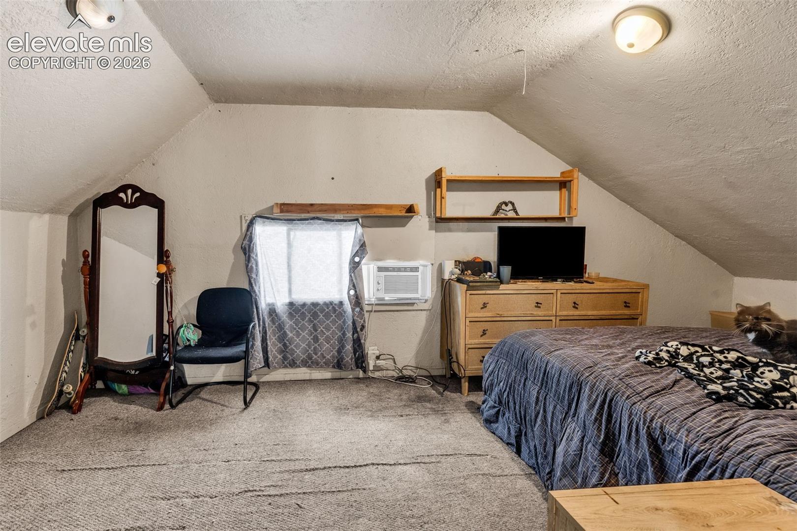 Listing photo 22 for 1008 E 8th Street