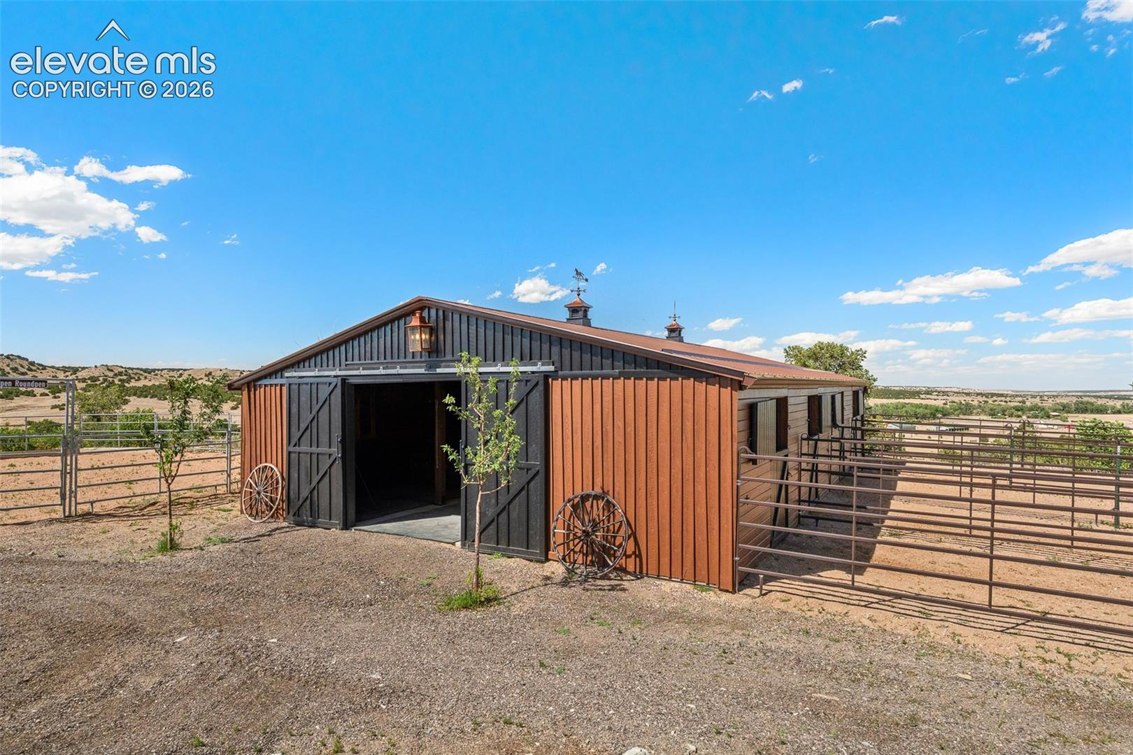 Listing photo 33 for 7445 Pinon Heights NA
