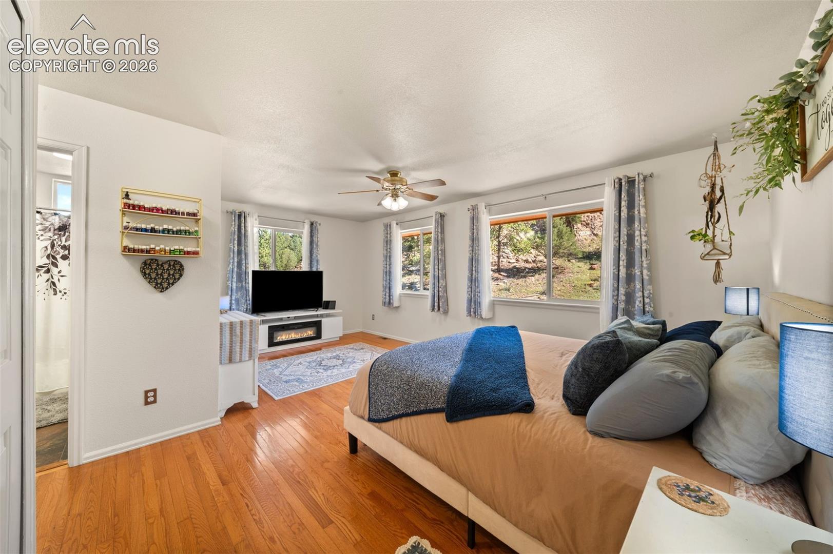Listing photo 20 for 524 Spring Valley Drive