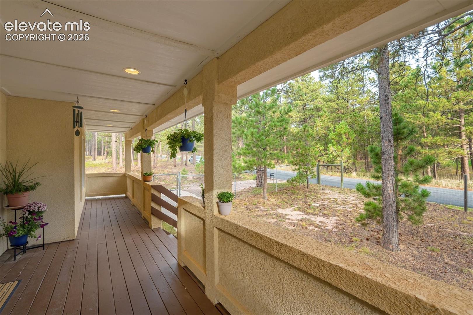 Listing photo 6 for 6285 Vessey Road