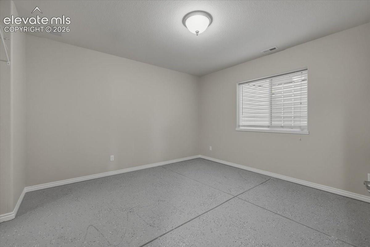 Listing photo 42 for 10862 Torreys Peak Way