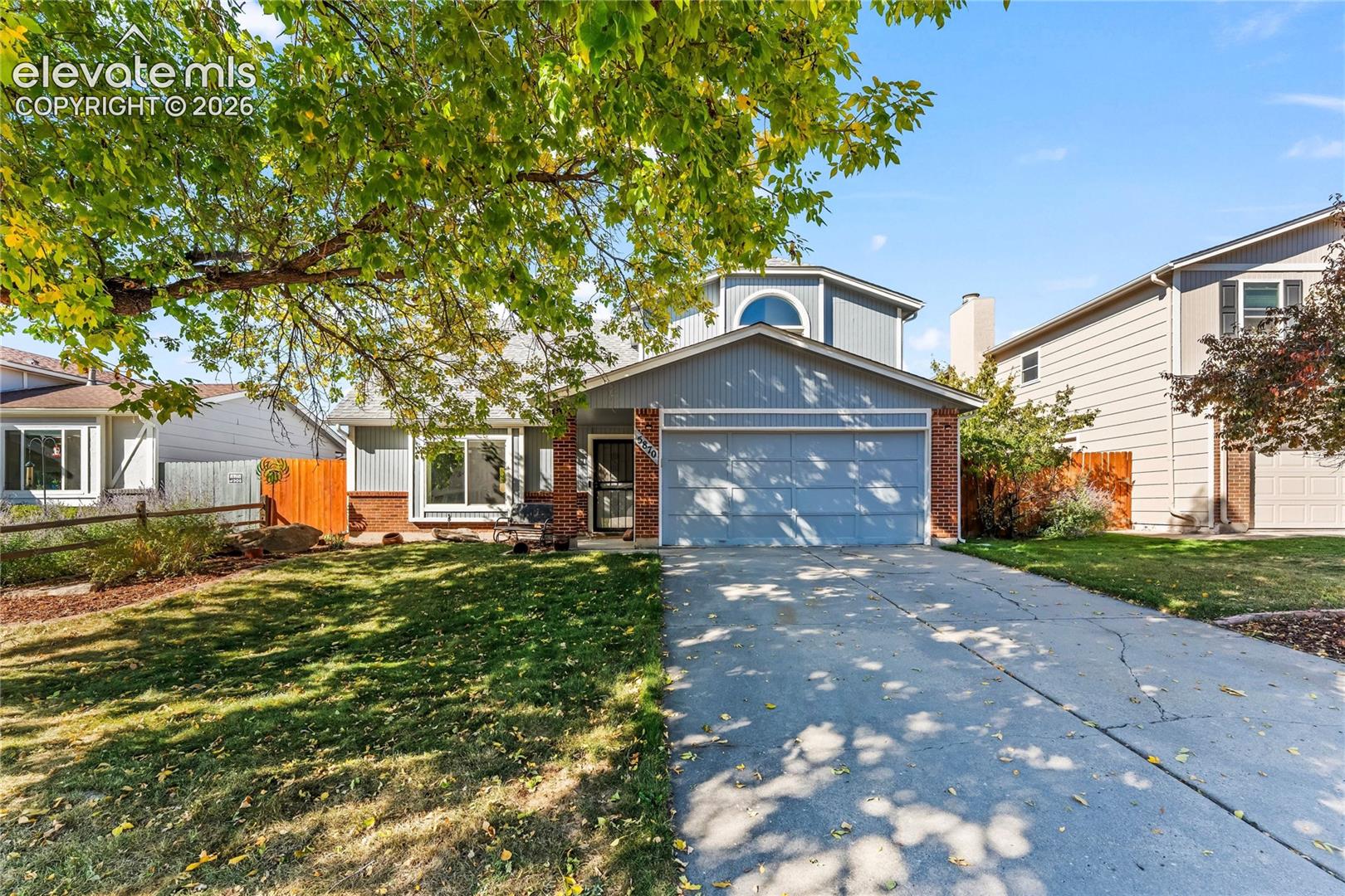 5870 Pemberton Way — listing photo