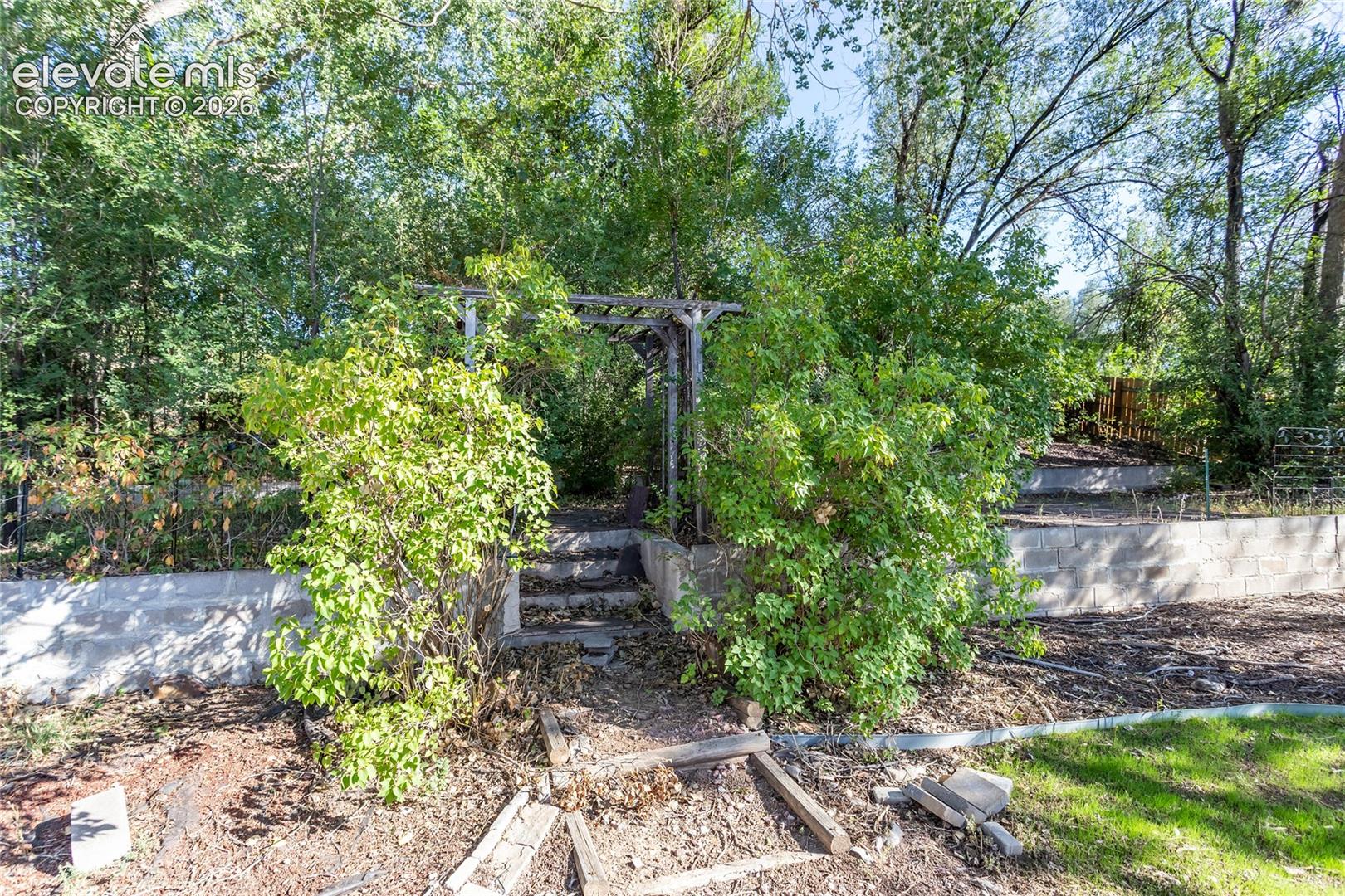 217 Cielo Vista Street, photo 23