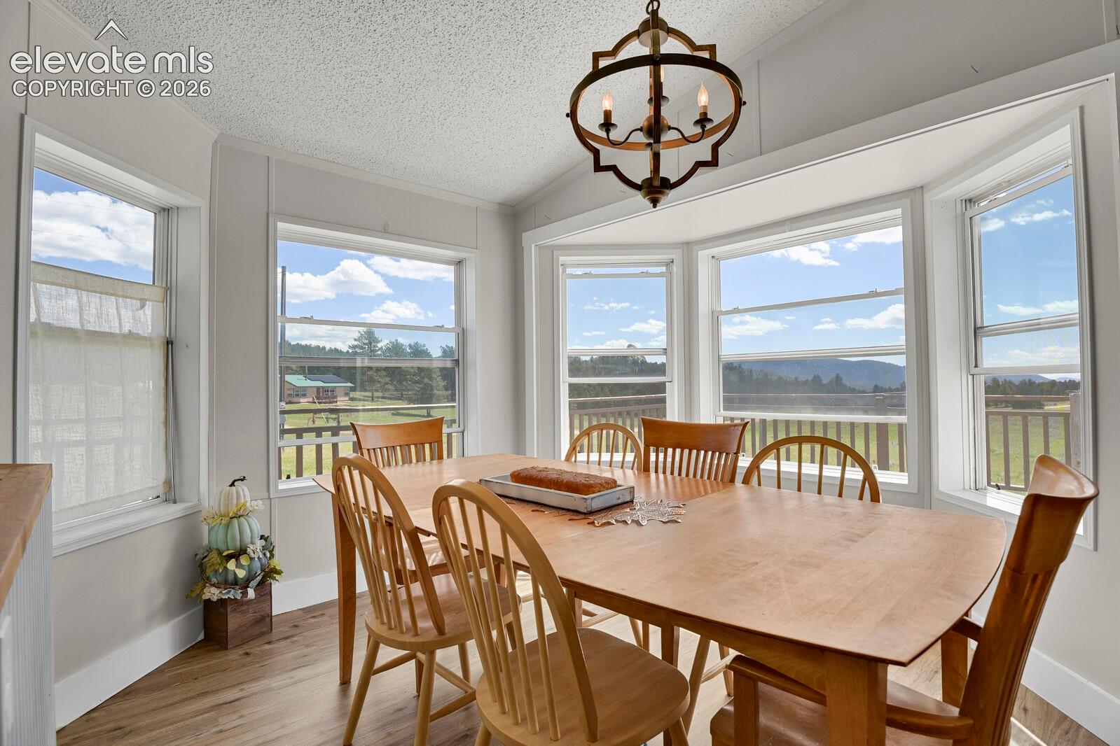 Listing photo 14 for 2329 Southpark Road