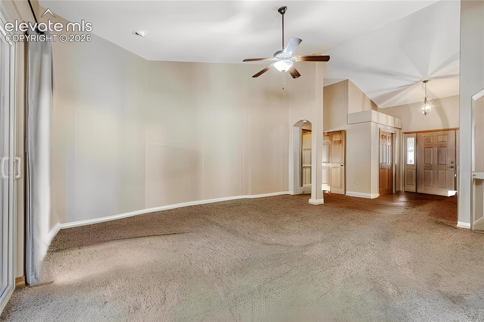 Listing photo 5 for 11303 Mount Gateway Drive