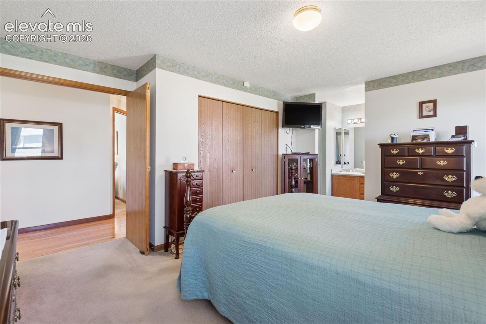 Listing photo 25 for 425 Fleming Street