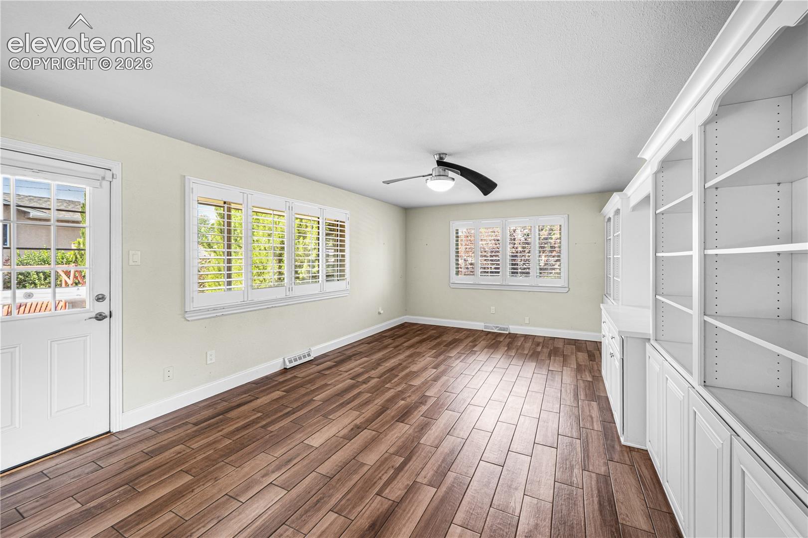 Listing photo 16 for 3514 St Clair Avenue