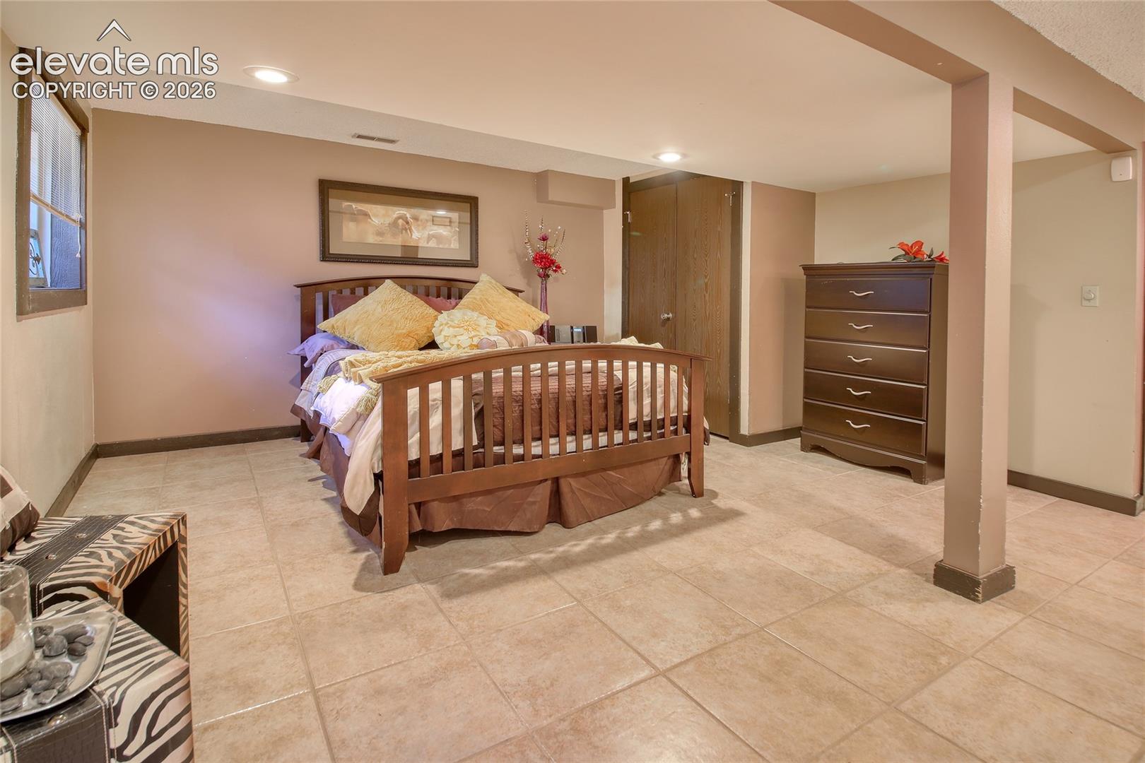 Listing photo 31 for 6425 Galway Drive