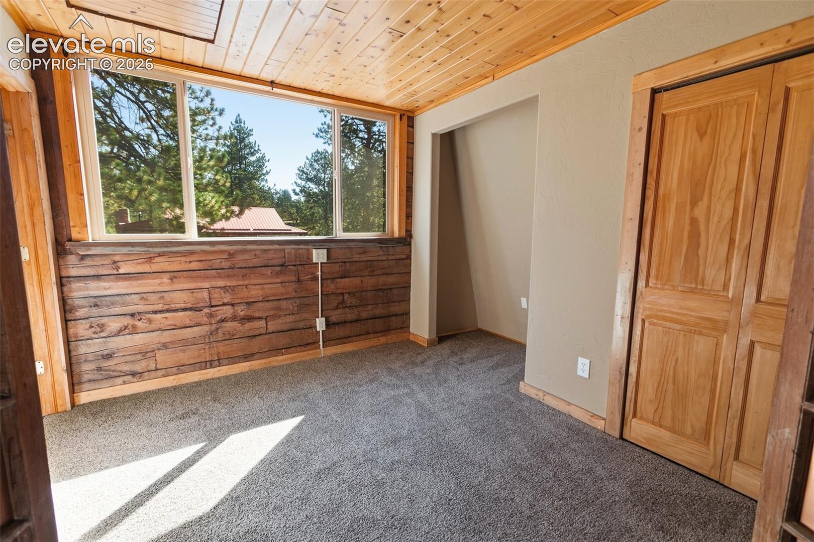 Listing photo 50 for 3303 Trail Creek Road