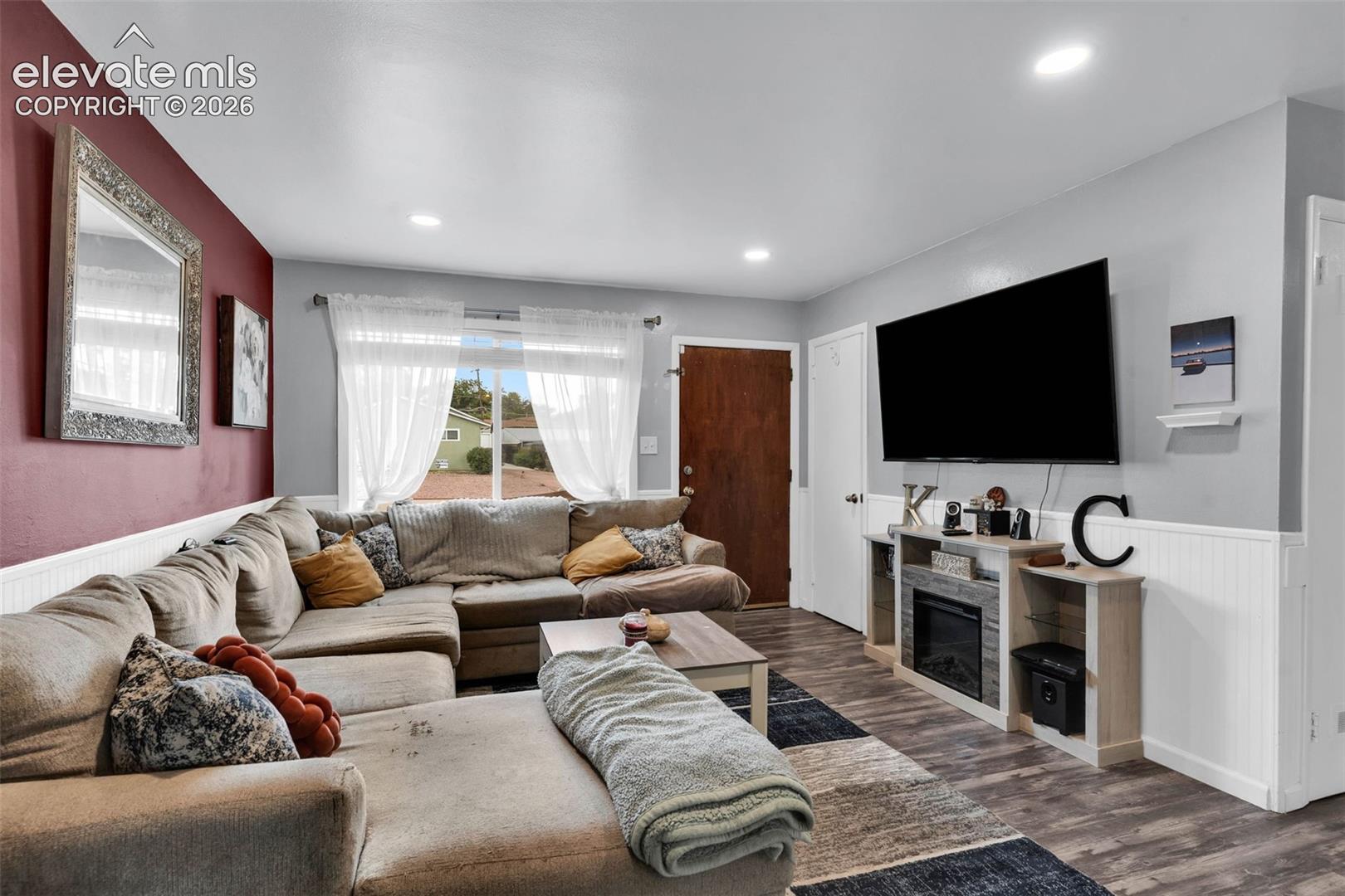 Listing photo 7 for 3 MacArthur Road