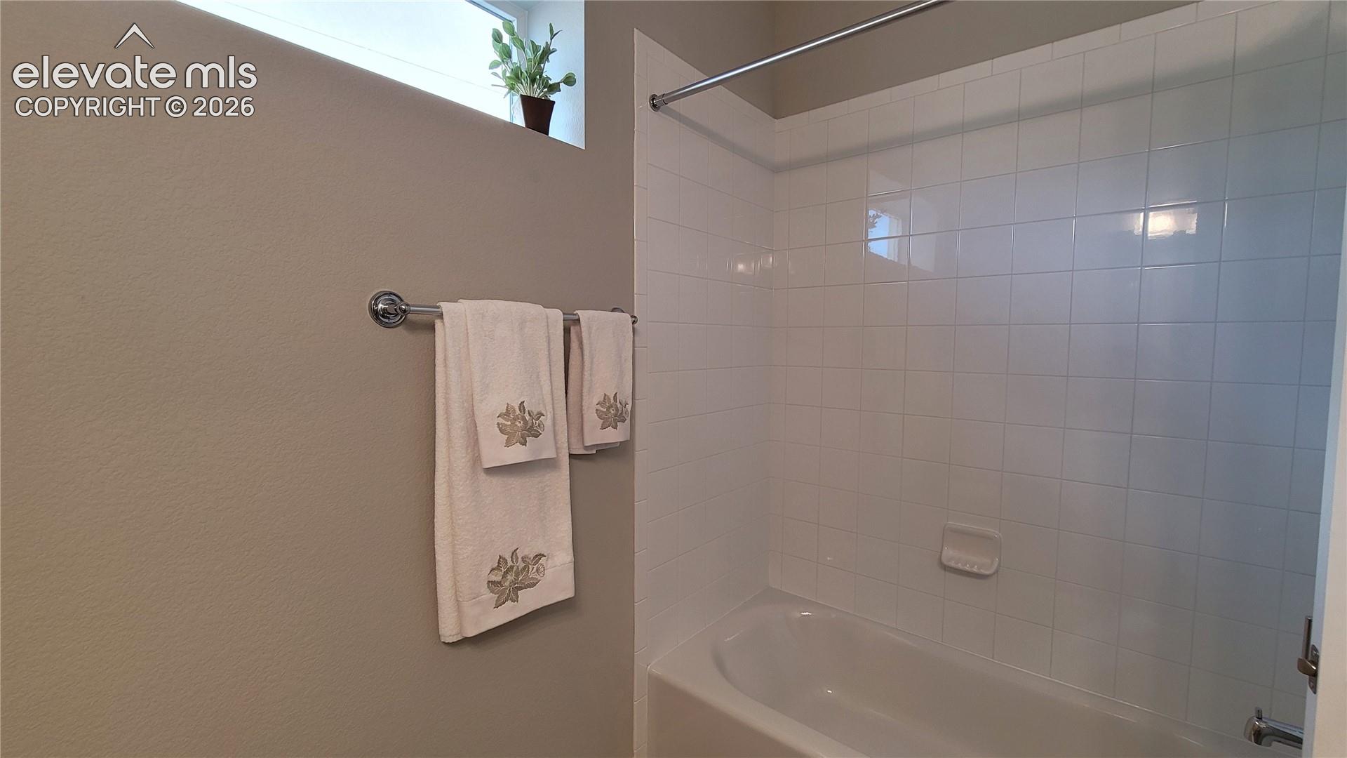 Listing photo 32 for 9496 Wolf Valley Drive