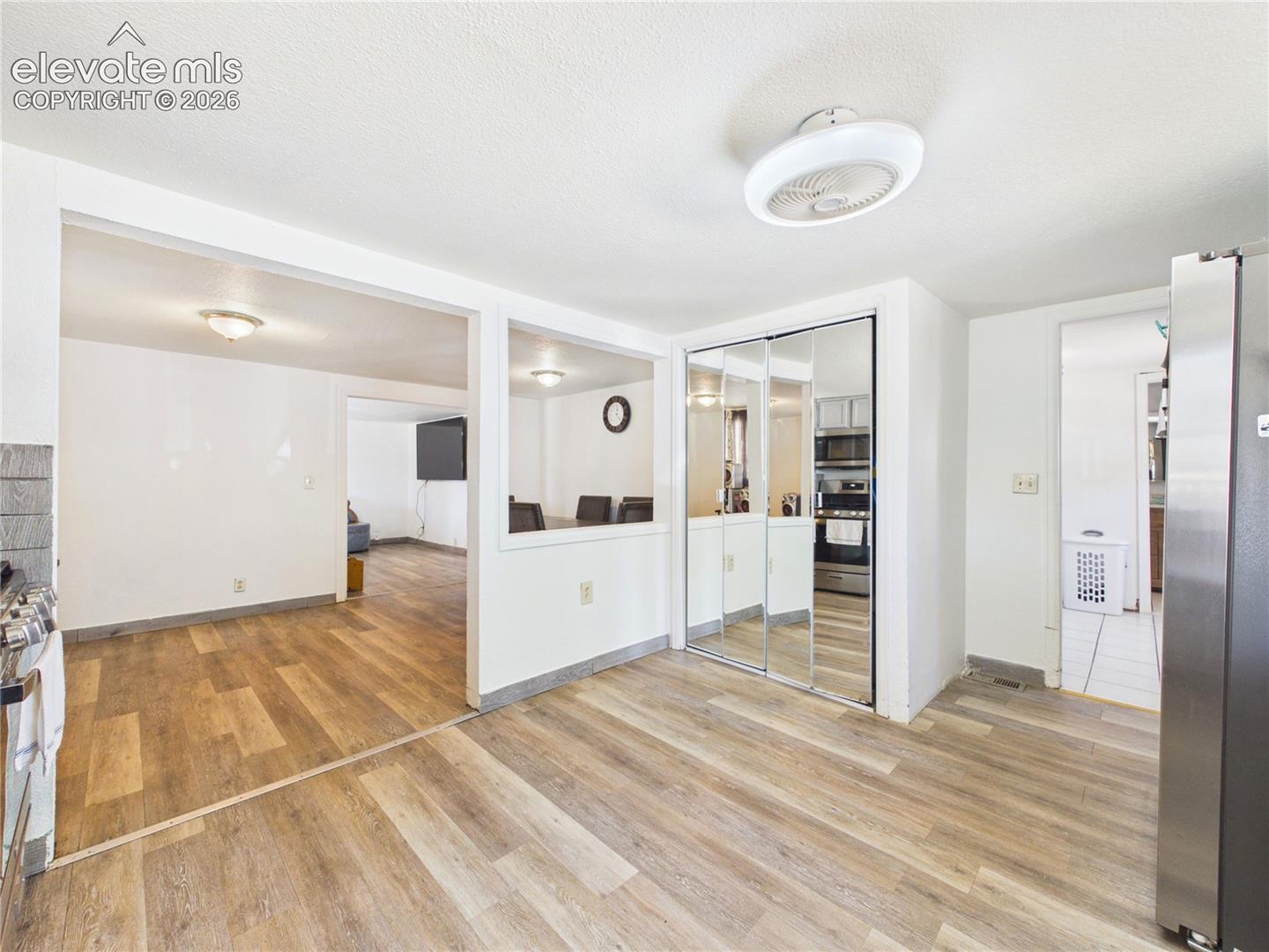 Listing photo 14 for 2805 E 16th Street