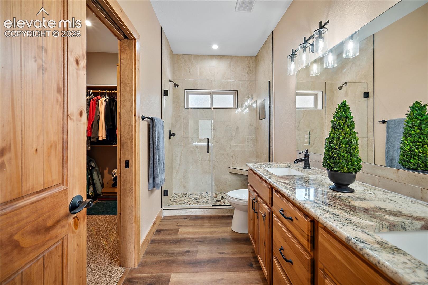 Listing photo 21 for 367 Cottonwood Lake Drive