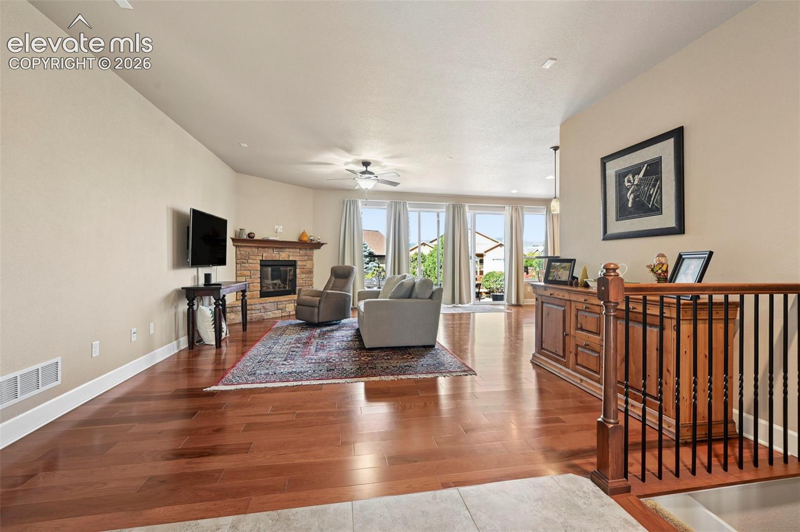 Listing photo 6 for 10484 Mile Post Loop