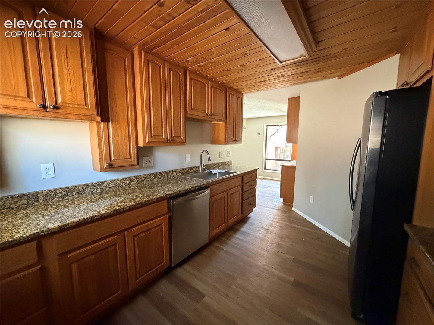 Listing photo 6 for 124 Trout Creek Drive