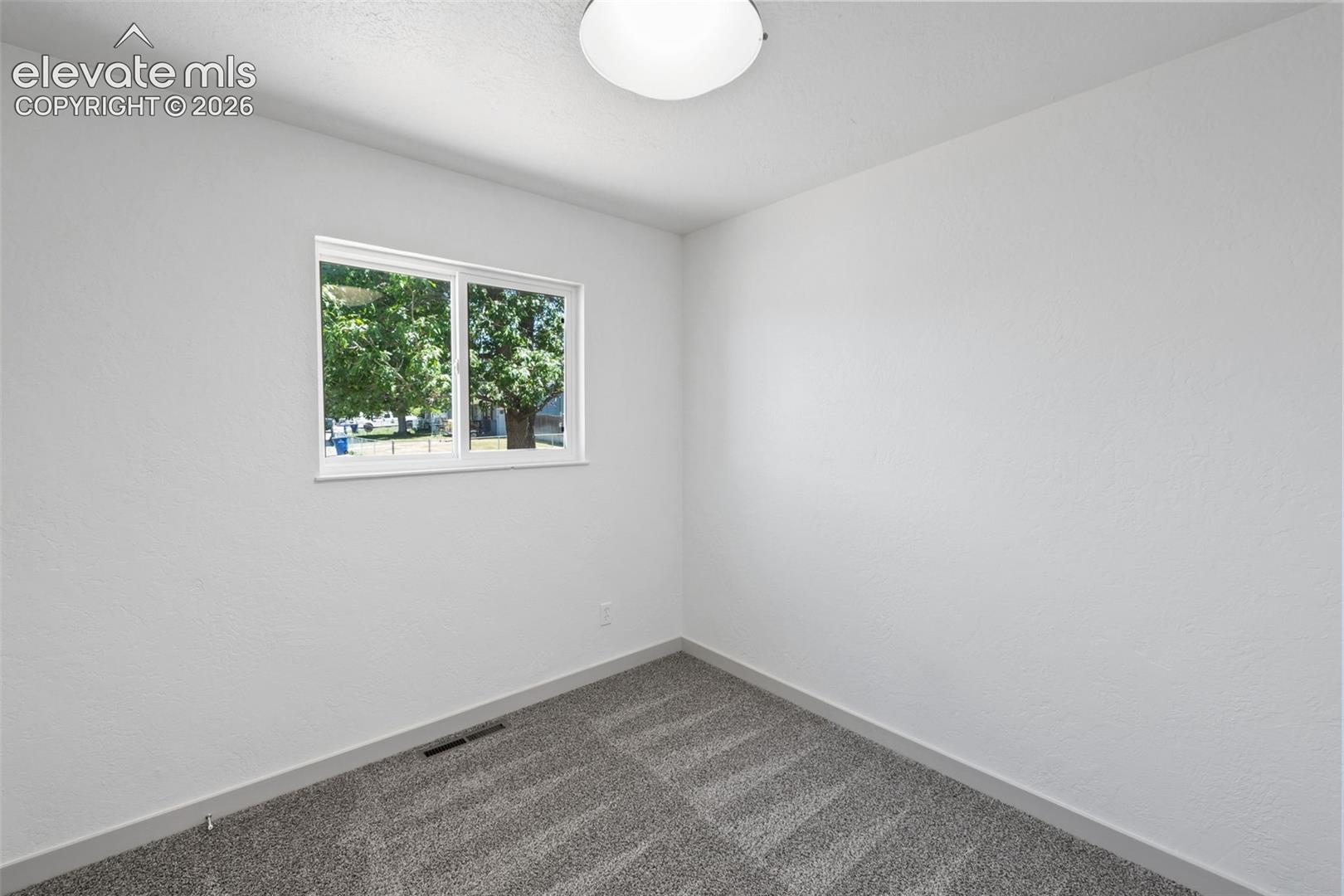 2540 Naples Drive, photo 26