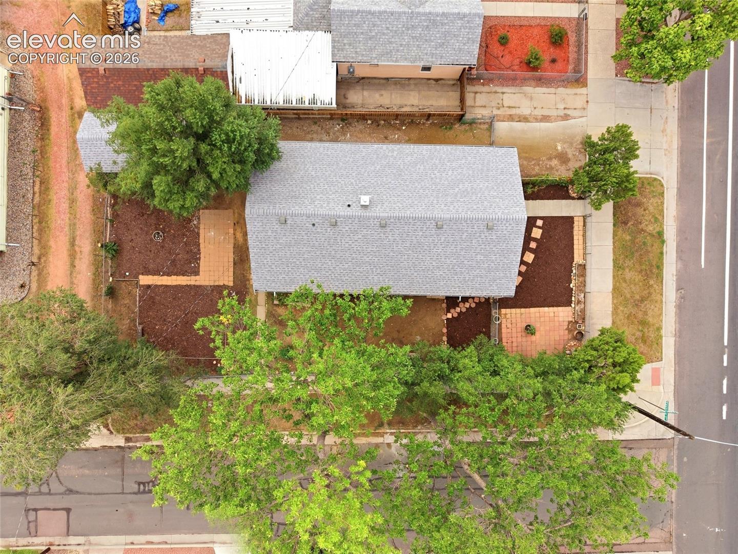 Listing photo 37 for 947 E Costilla Street