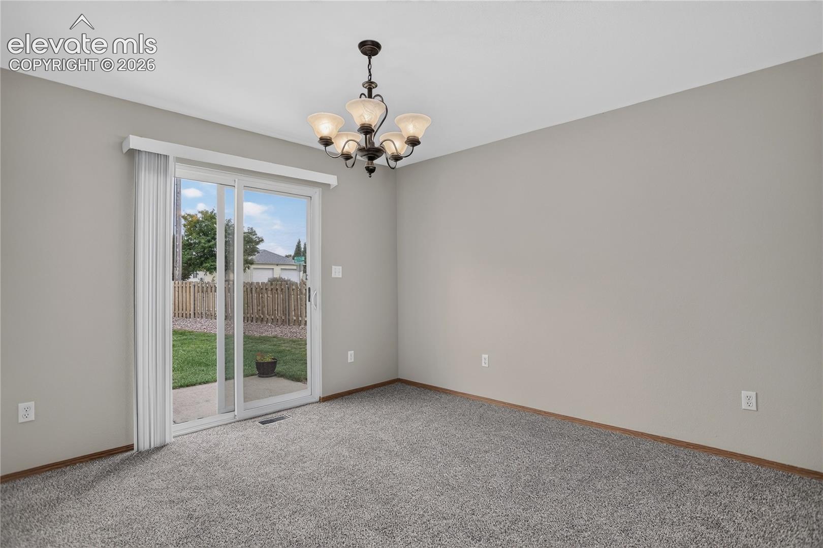 Listing photo 12 for 3046 W 22nd Street