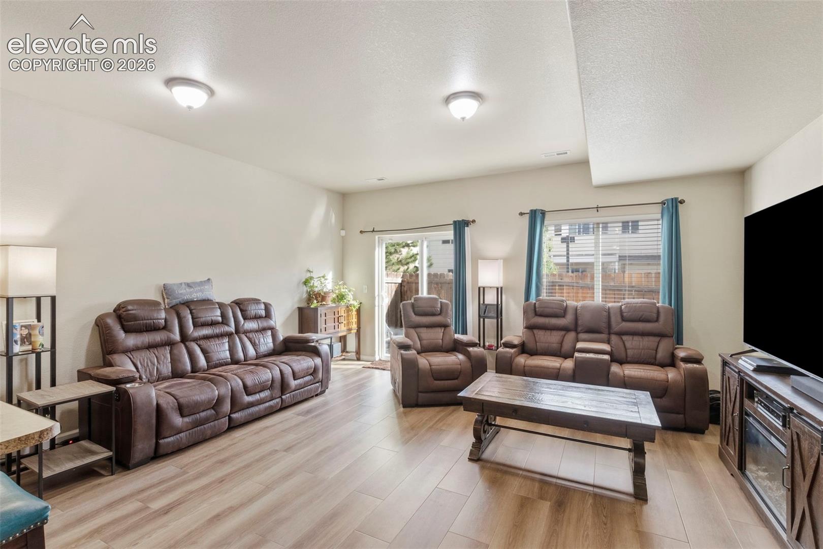 Listing photo 6 for 4883 Painted Sky View