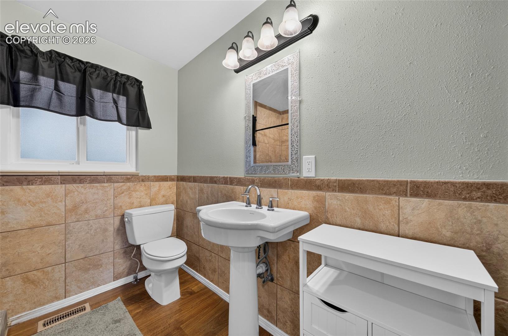 Listing photo 12 for 45 Watson Boulevard