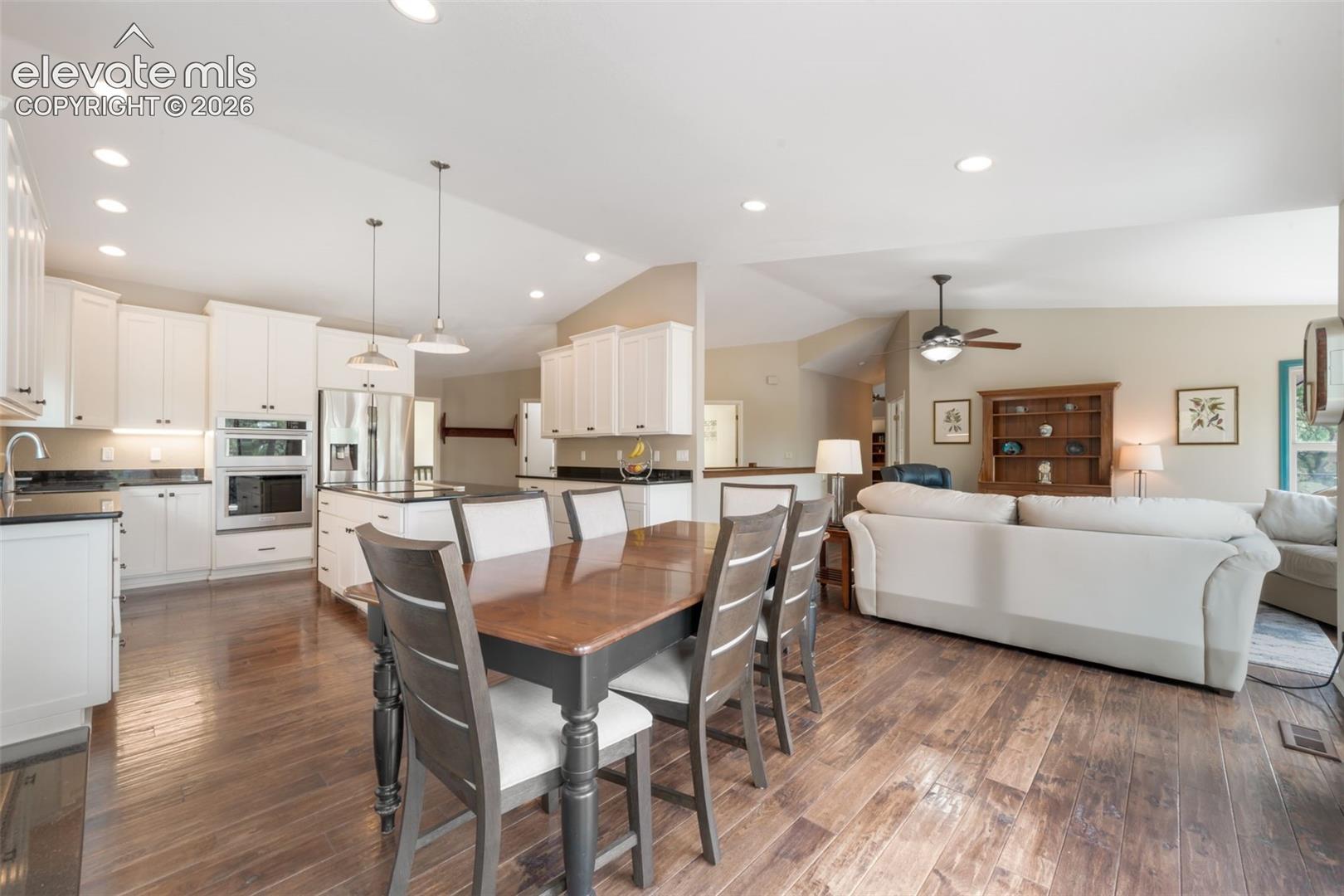 17715 Merryhill Court, photo 12