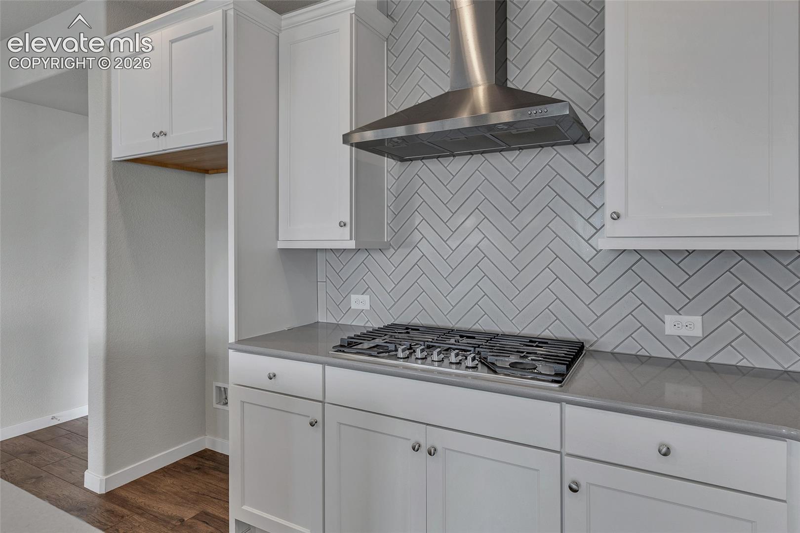 Listing photo 9 for 6327 Harney Drive