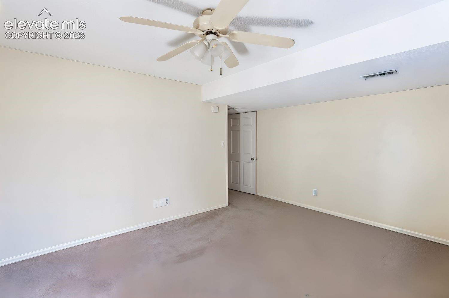 Listing photo 30 for 6420 Stonehedge Drive