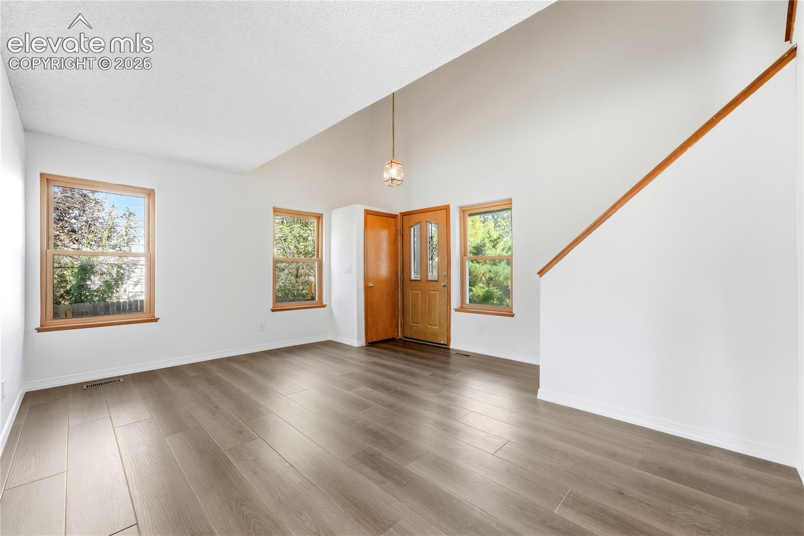 Listing photo 13 for 4120 Kayak Court