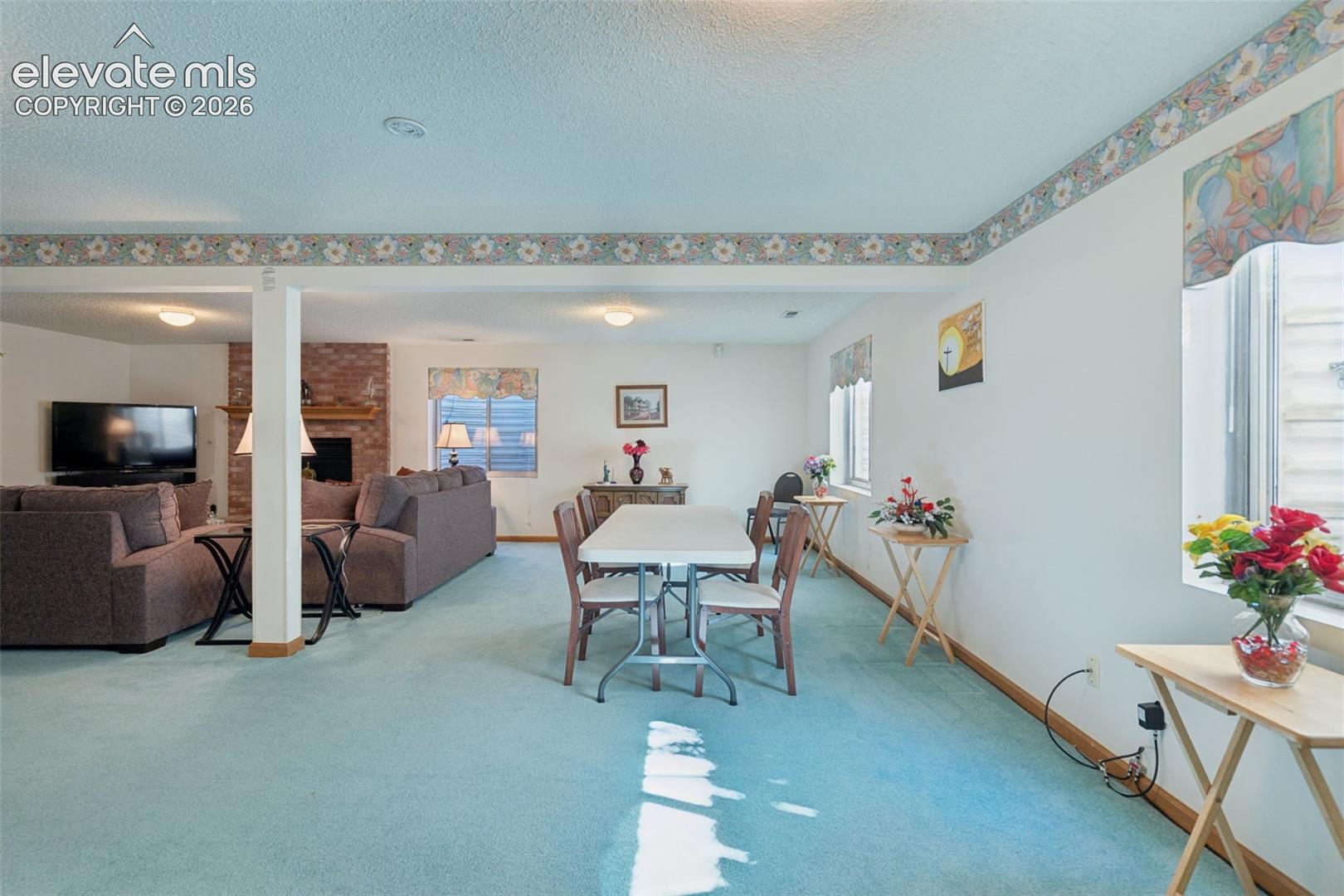 Listing photo 35 for 425 Fleming Street