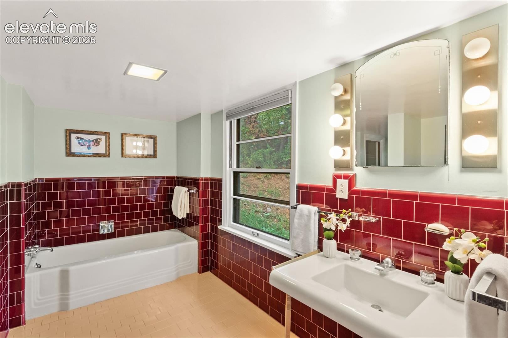 Listing photo 15 for 1670 Old Stage Road