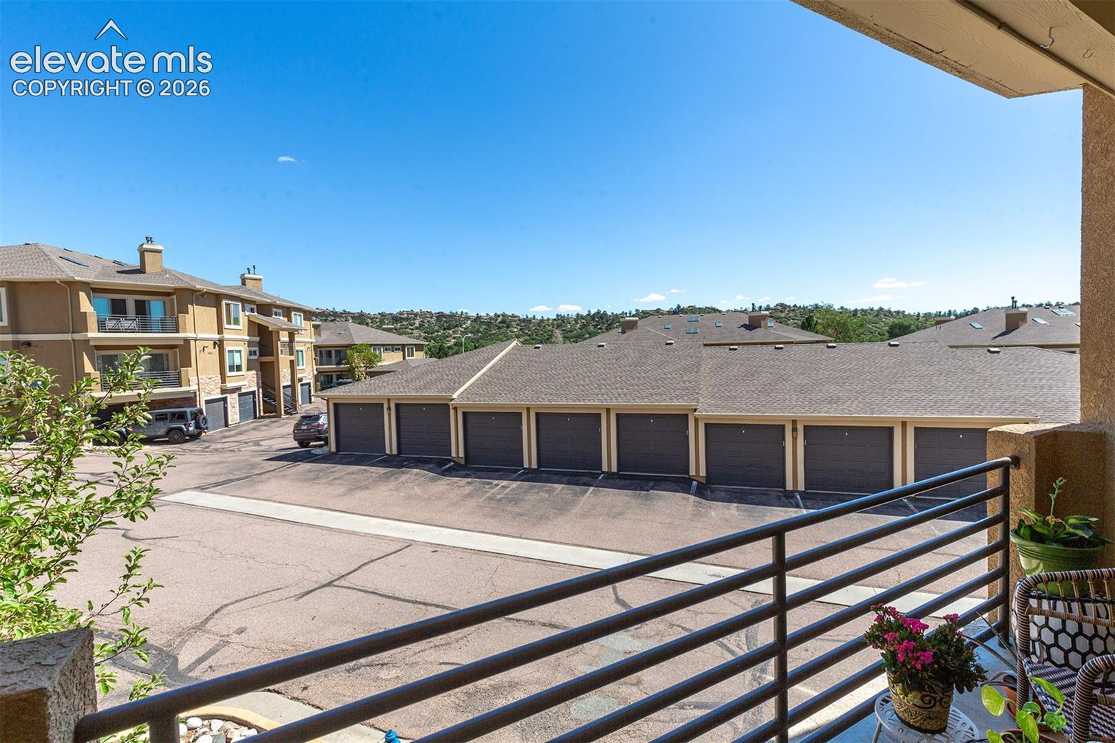 Listing photo 24 for 2085 Montura View 102