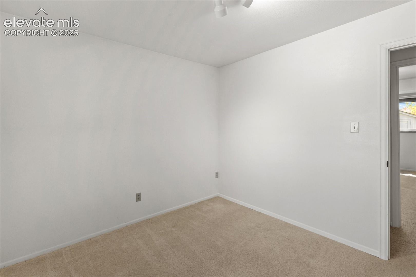 Listing photo 34 for 403 Shield Road