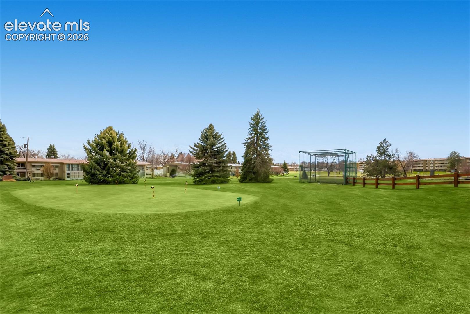 Listing photo 14 for 680 S Alton Way 1B