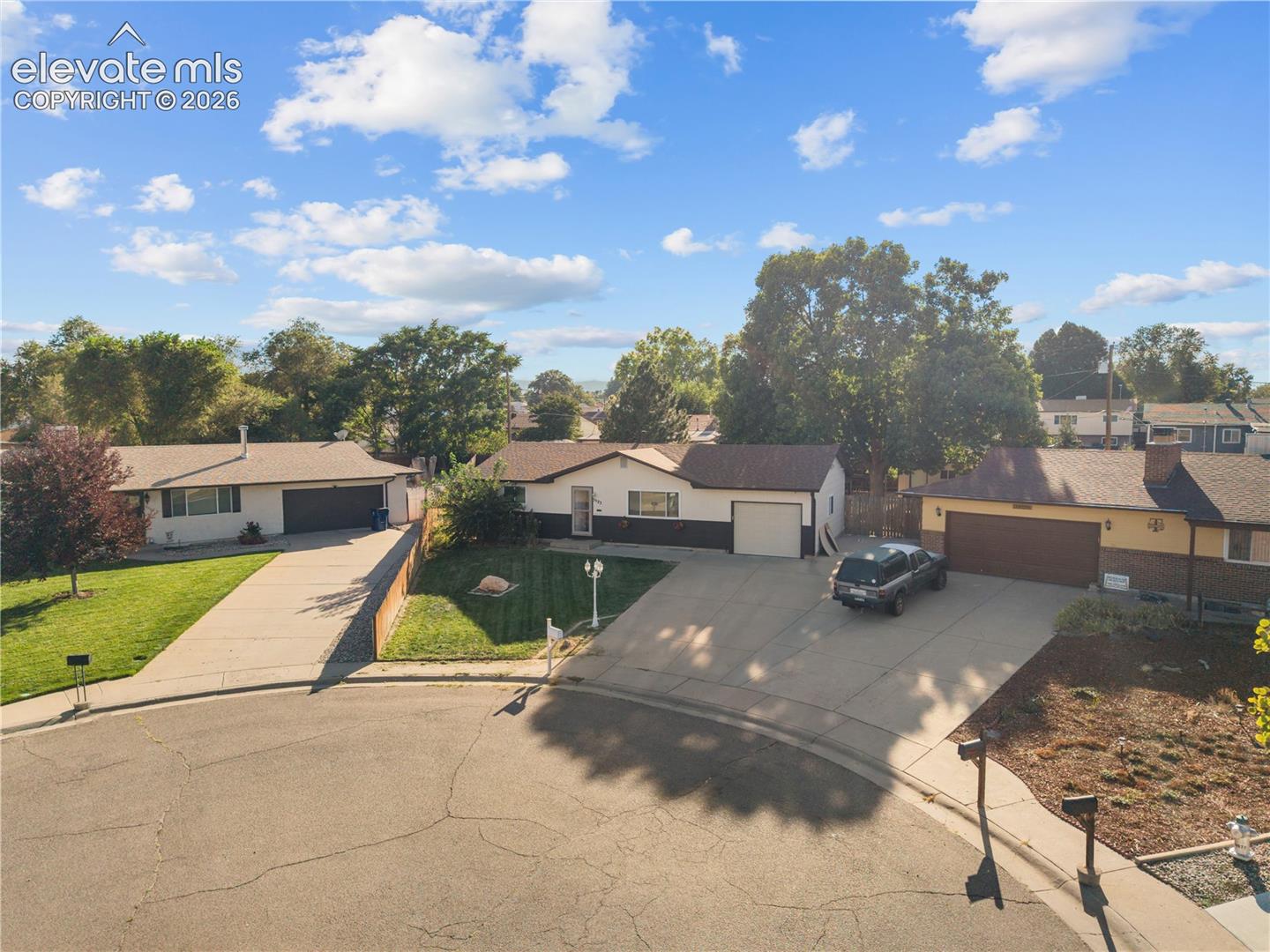 Listing photo 35 for 3523 White Pine Court