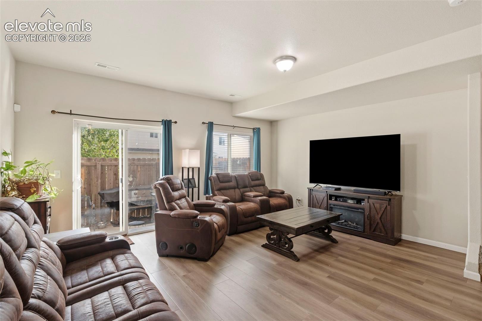 Listing photo 8 for 4883 Painted Sky View