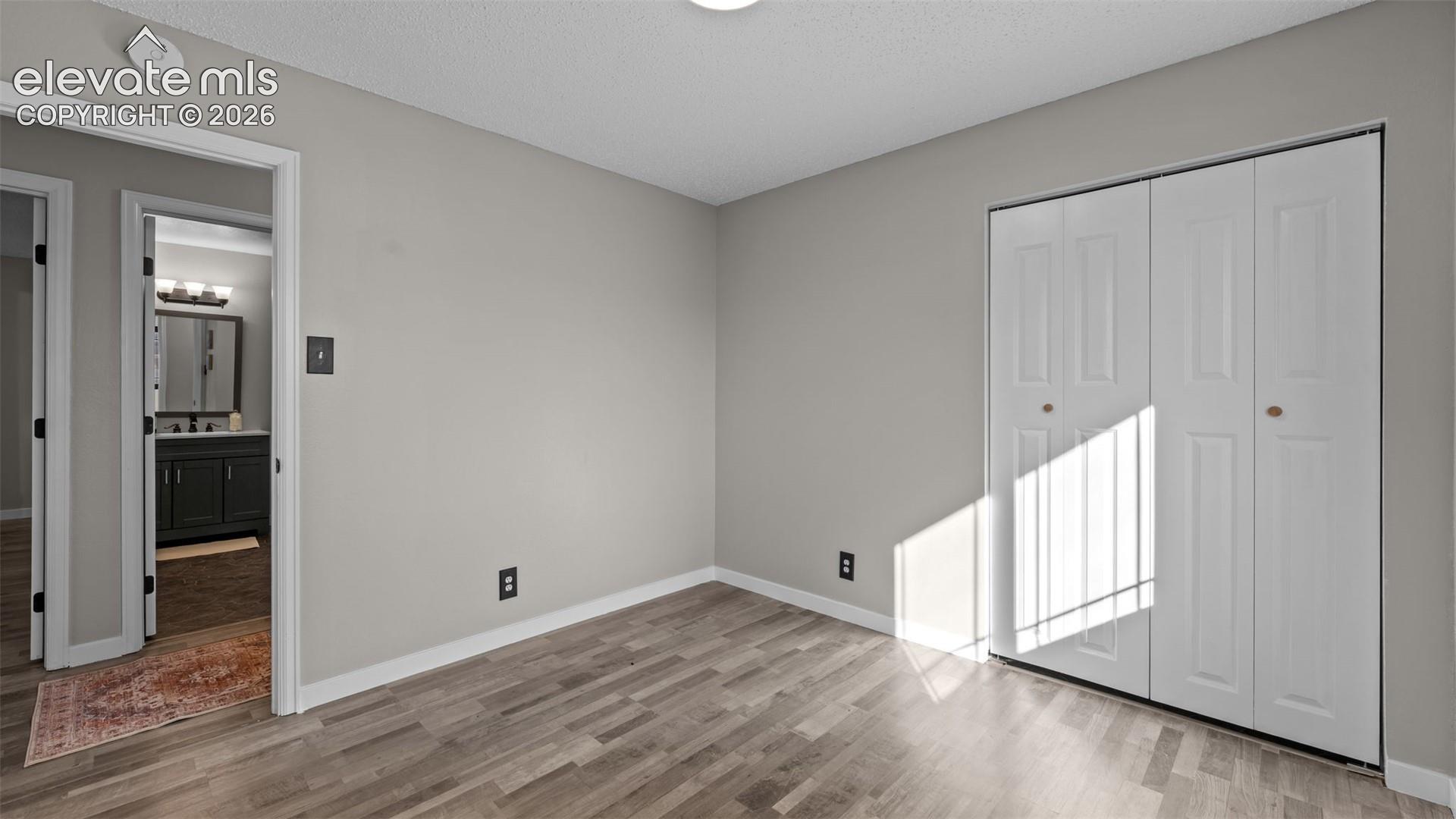 Listing photo 15 for 465 S Falcon Drive