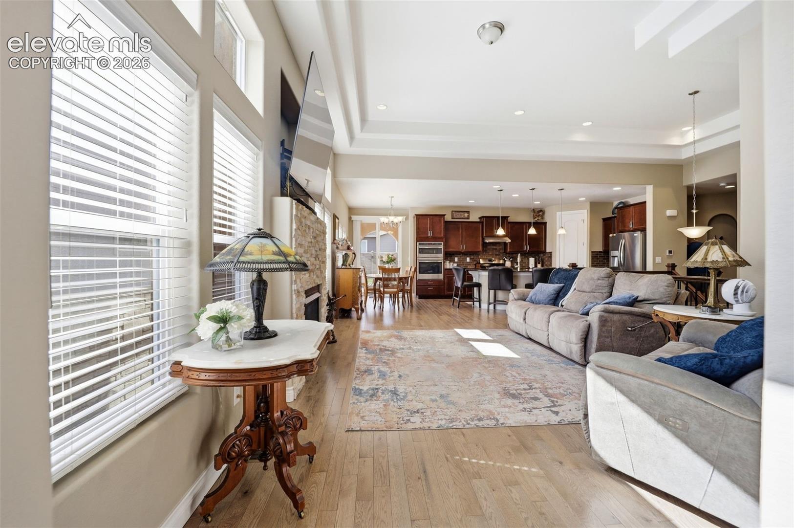 Listing photo 4 for 9982 Golf Crest Drive