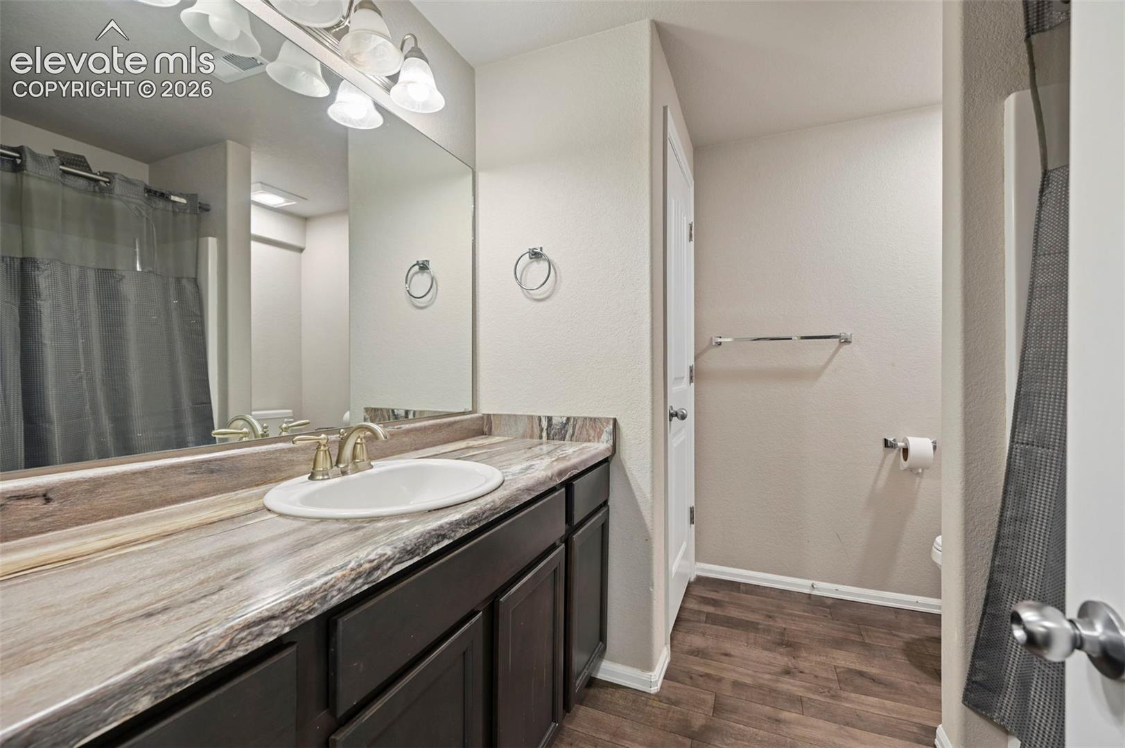 Listing photo 30 for 1114 E Laramie Avenue