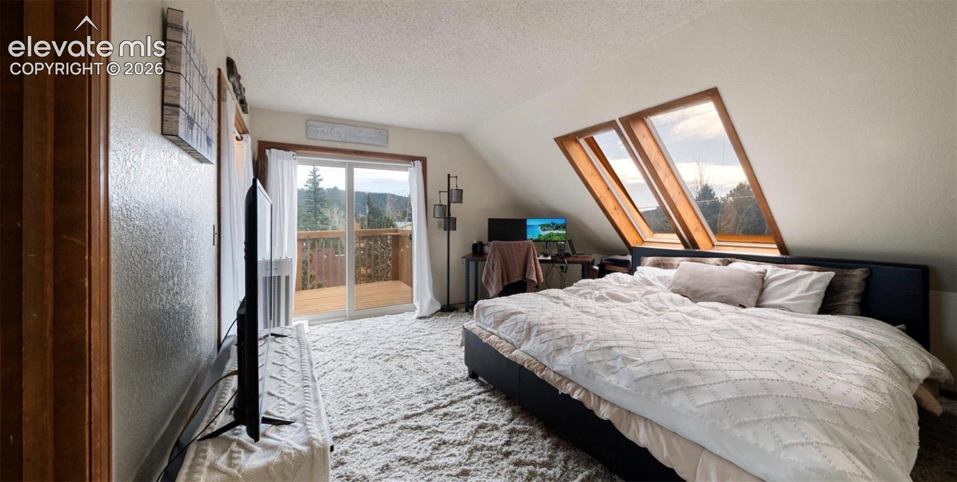 Listing photo 17 for 410 Hillcrest Avenue